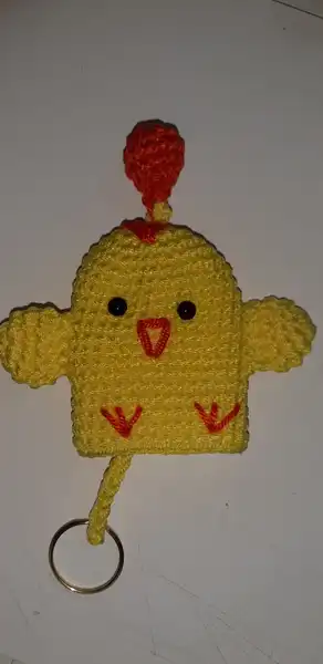 Portallaves amigurumi pollito
