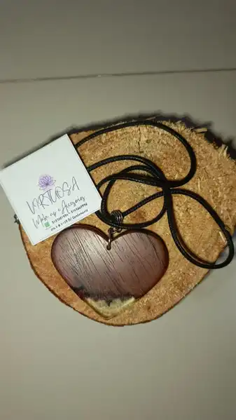 Juego de collar y aretes artesanales